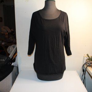 Hanes 3/4 sleeve t shirt